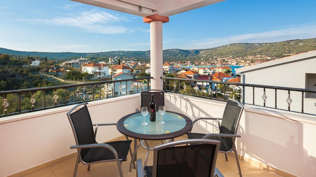 Villa Nada Vinišće Exterior foto